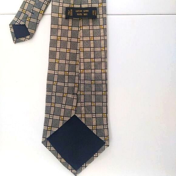 Vintage Handmade Silk Tie - Picture 4 of 11